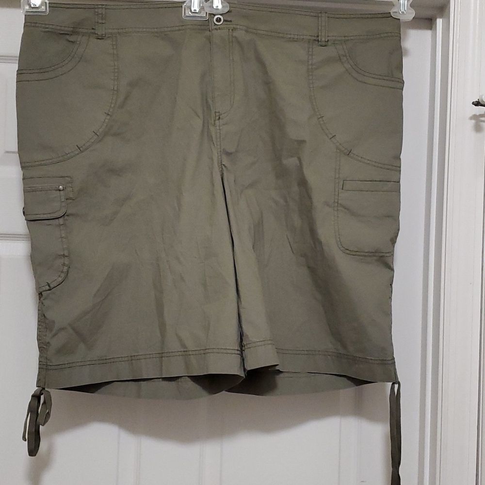 Lane Bryant army green Women's cargo shorts